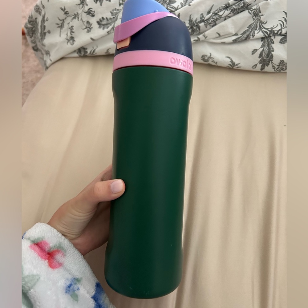 Owala Stainless Steel Water Bottle in Forest Green with Pink & Navy Accents